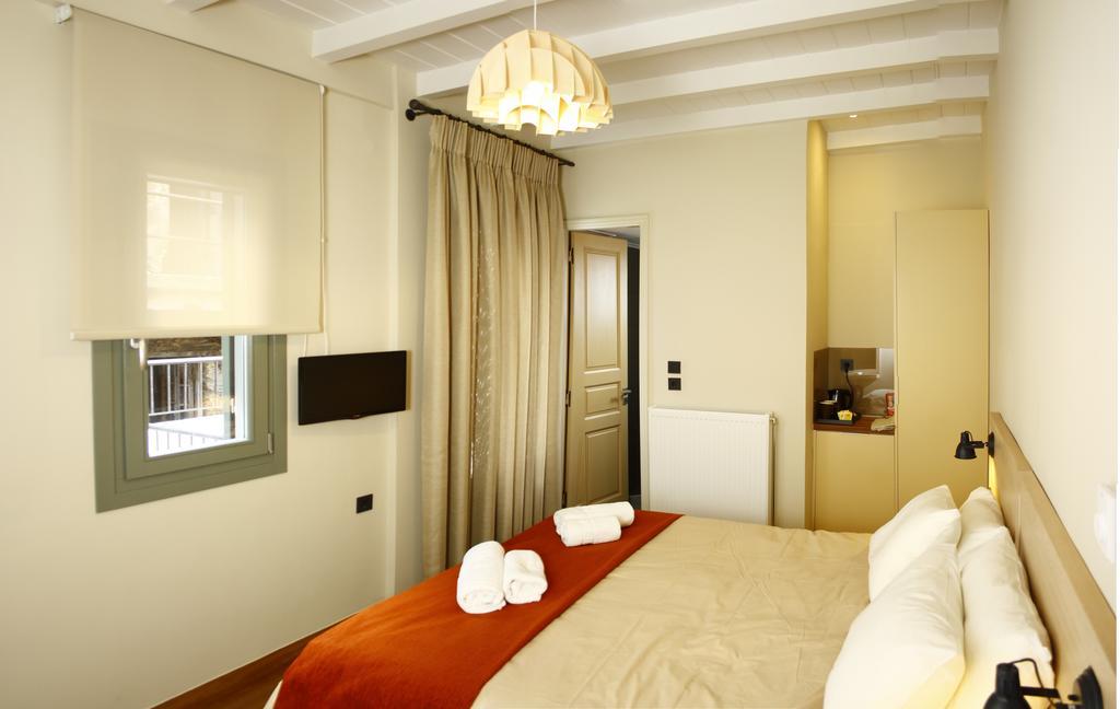 Kazas Luxury Apartment Dimitsana Bagian luar foto