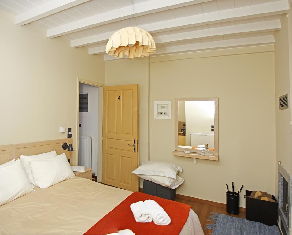 Kazas Luxury Apartment Dimitsana Bagian luar foto